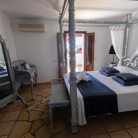 Buenavista Suites Hotel Boutique Santa Eularia des Riu Esterno foto