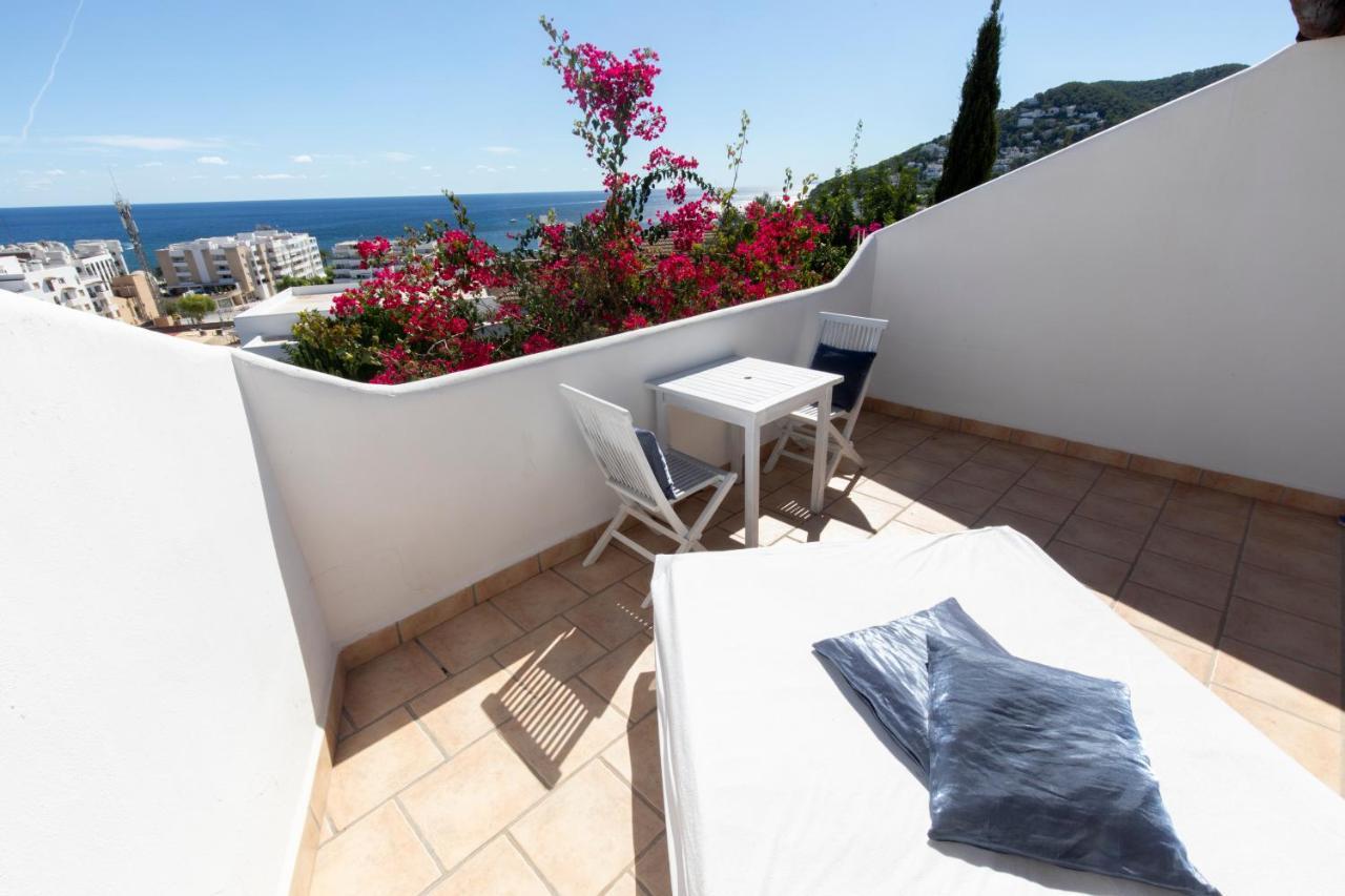 Buenavista Suites Hotel Boutique Santa Eularia des Riu Esterno foto