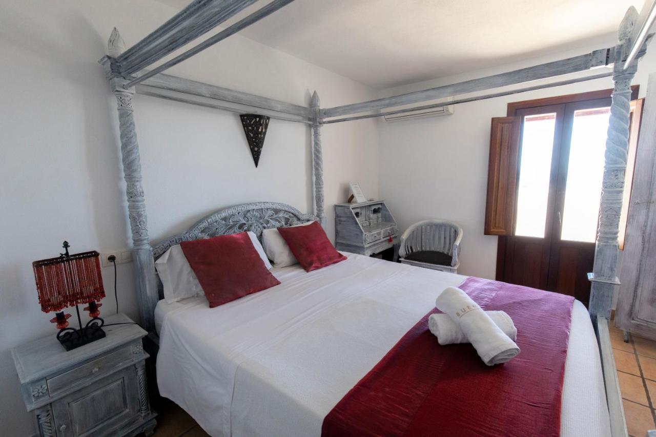 Buenavista Suites Hotel Boutique Santa Eularia des Riu Esterno foto
