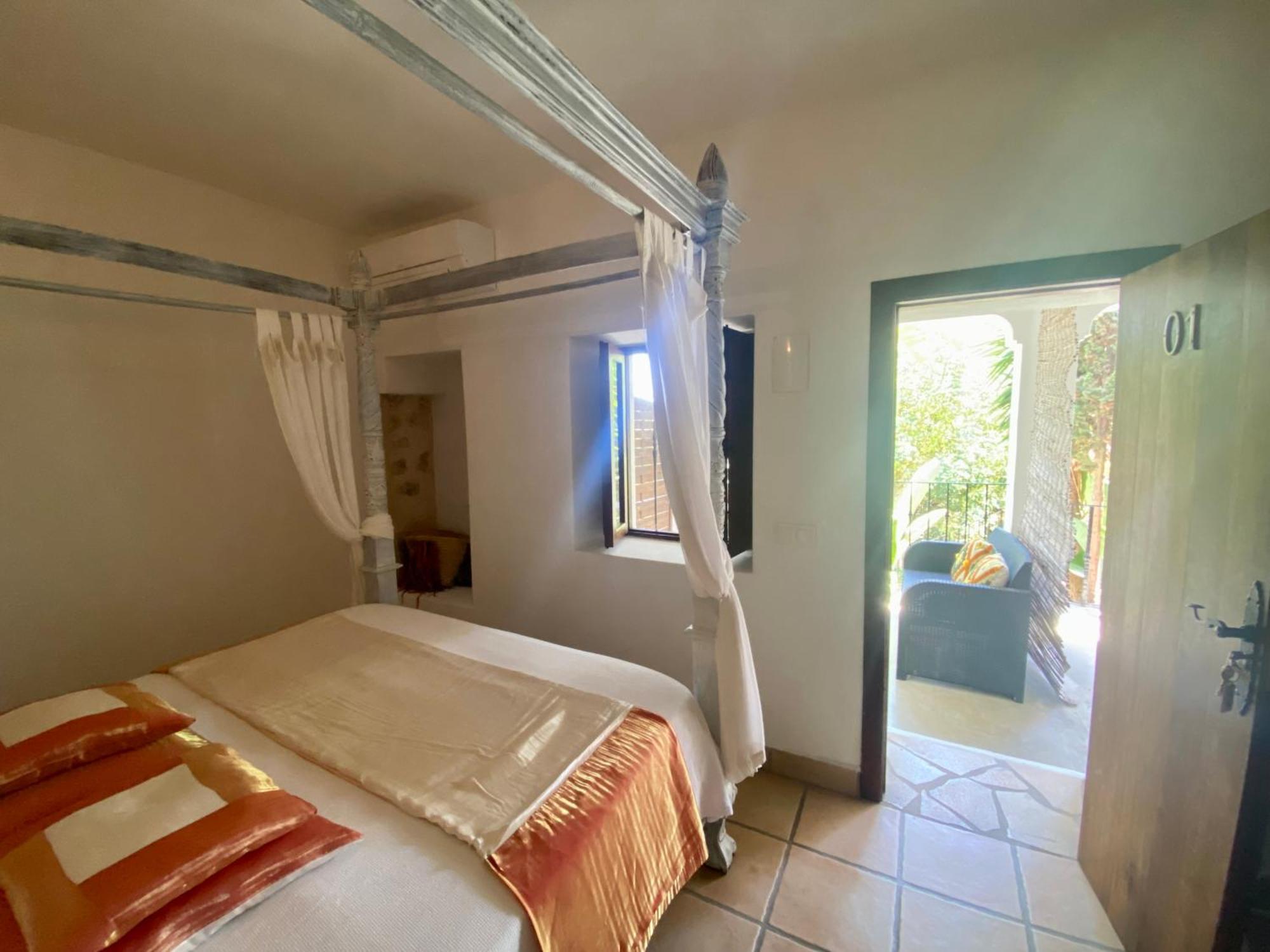 Buenavista Suites Hotel Boutique Santa Eularia des Riu Esterno foto